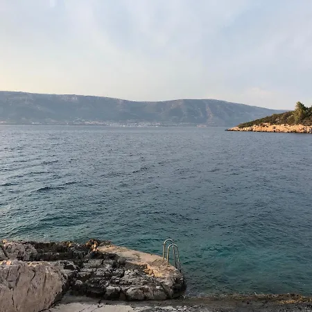 펜션 Hvar Island -enjoy Your Privacy By The Sea